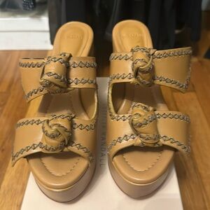 Alexandre Birman
Clarita 120MM Leather Platform Sandals
Butterscotch